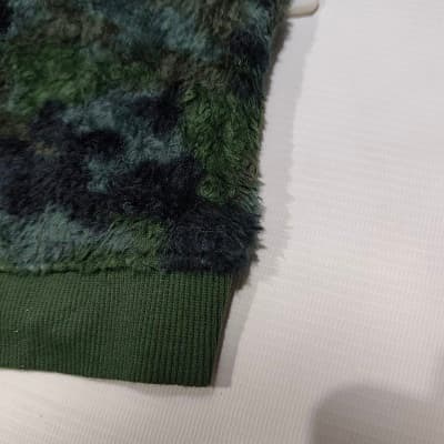 made in Indonesia - Brand Cat&Lack ....
عرض الصدر 28 - طول الكُم 28 - طول القطعه 35 