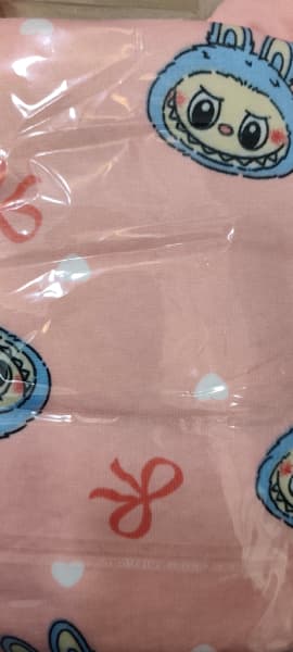 مبطن بالكامل - المقاس الفعلي - تباع ب 50 عند الشراء بقيمه 400 جنيه