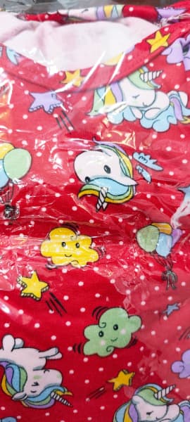 مبطن بالكامل - المقاس الفعلي 10-14 سنوات حسب حجم الطفل -
تفاصيل المقاس بالسنتيمتر العرض 47 الطول 63 الكم 50 طول البنطلون 91 وسط البنطلون 40 الحجر 32
- تباع ب 50 عند الشراء بقيمه 400 جنيه