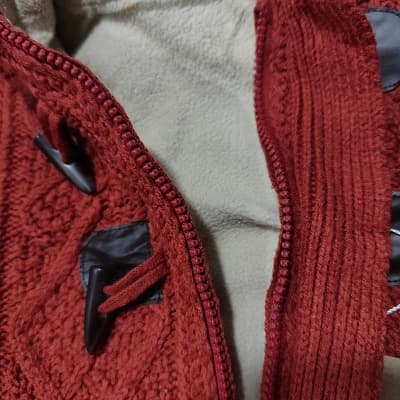 مبطن من الداخل - عرض الصدر 30- طول الكُم 32 - طول القطعه 35